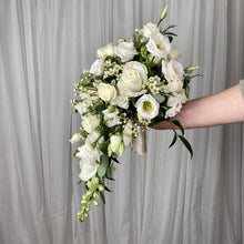 Load image into Gallery viewer, Cascade Bouquet