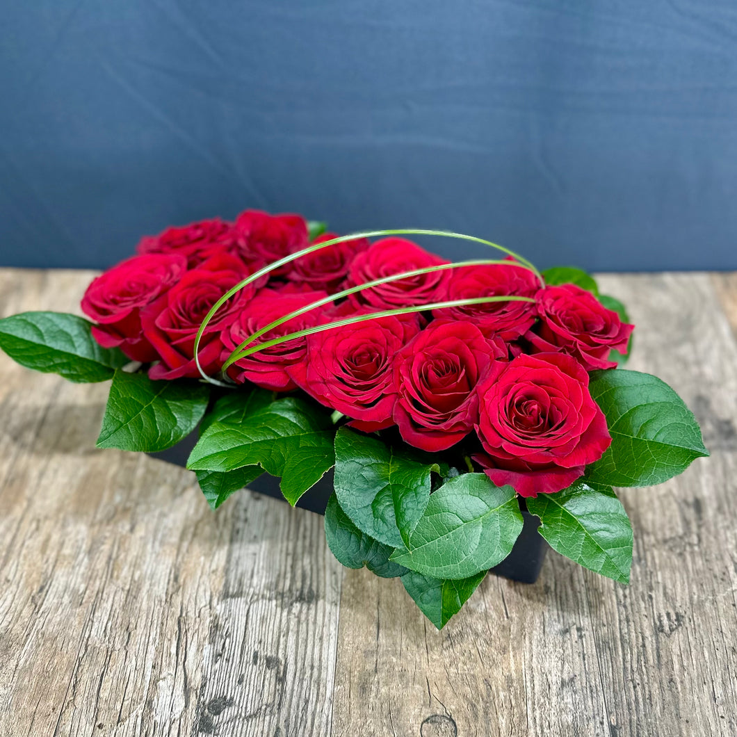 Pave Roses Dozen Pavé Roses – The Blooming Idea